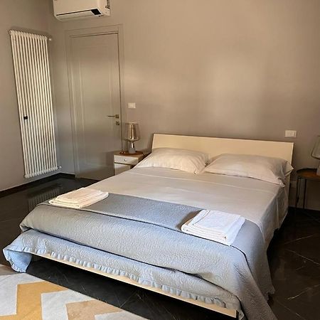 Готель Casa Cavour Монтекатіні-Терме Екстер'єр фото