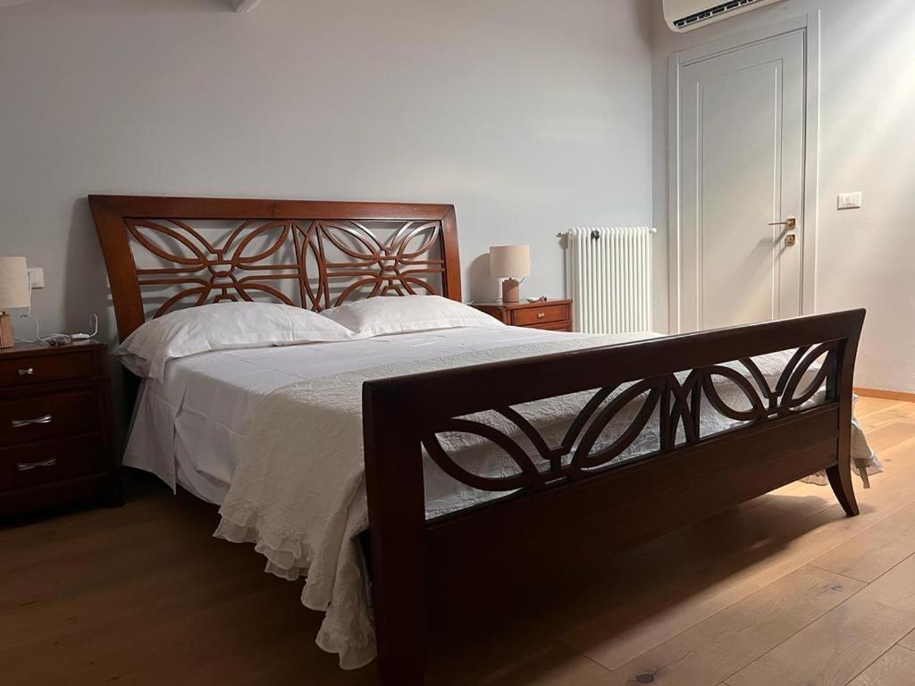 Готель Casa Cavour Монтекатіні-Терме Екстер'єр фото