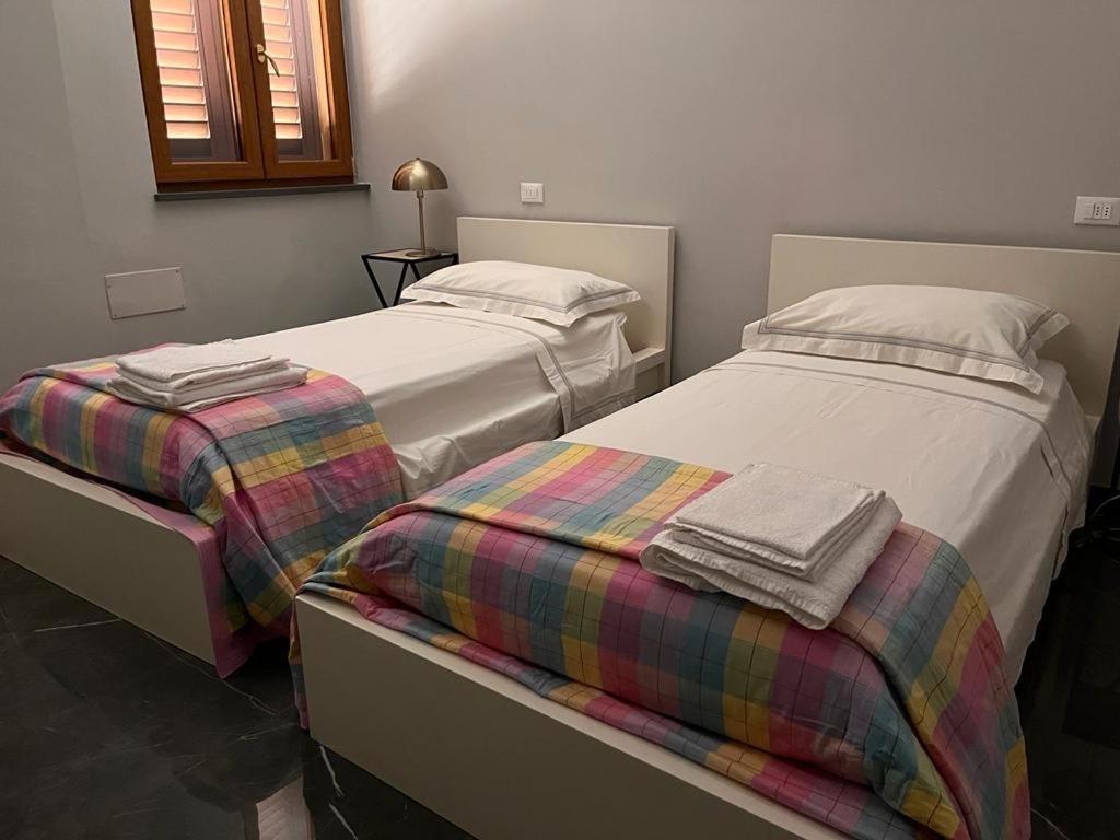 Готель Casa Cavour Монтекатіні-Терме Екстер'єр фото